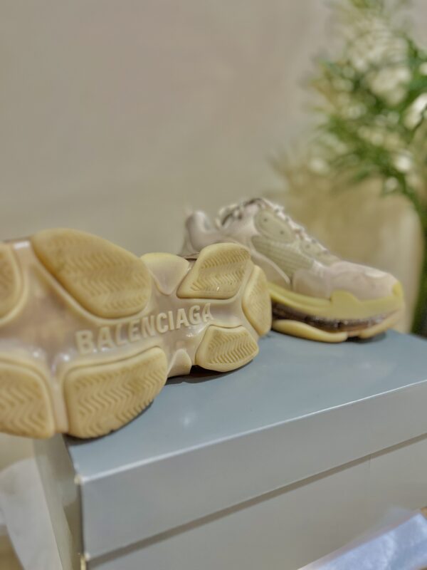 Sneaker Balenciaga Triple S clear sole femme – Image 2