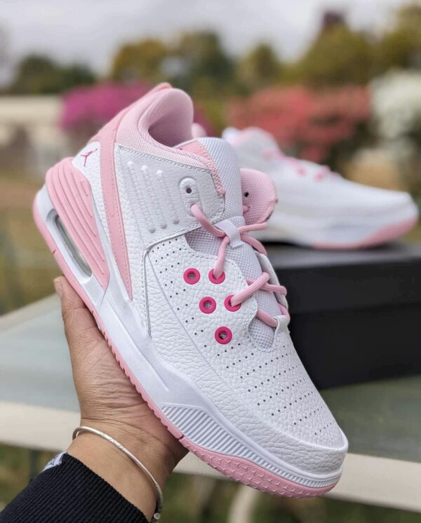 Air Jordan Max Aura 5 Authentique